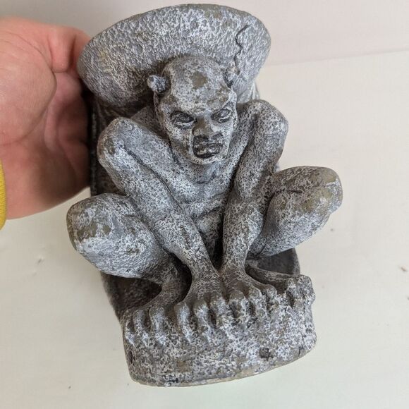Rare Gothic Gargoyle Candle – Medieval Cathedral Style – Fantasy Decor – Unused - Picture 3 of 10